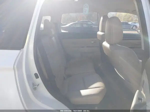 JA4AZ3A30GZ037327 2016 MITSUBISHI OUTLANDER - Image 8