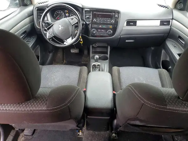 JA4AZ3A30GZ037876 2016 MITSUBISHI OUTLANDER - Image 8