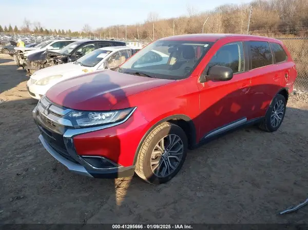JA4AZ3A30GZ038686 2016 MITSUBISHI OUTLANDER - Image 2