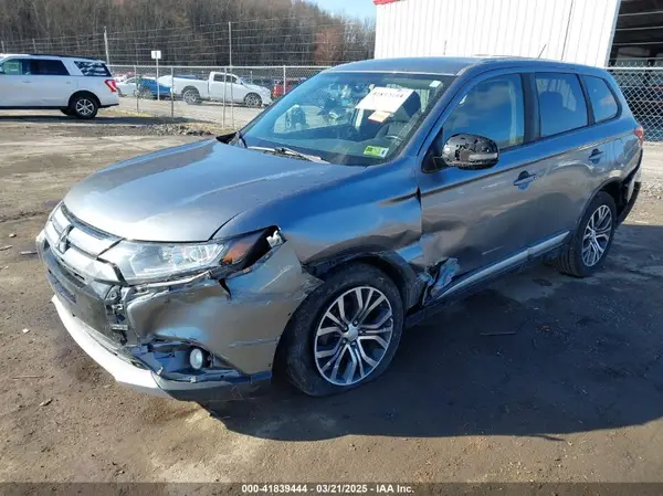 JA4AZ3A30GZ039451 2016 MITSUBISHI OUTLANDER - Image 2