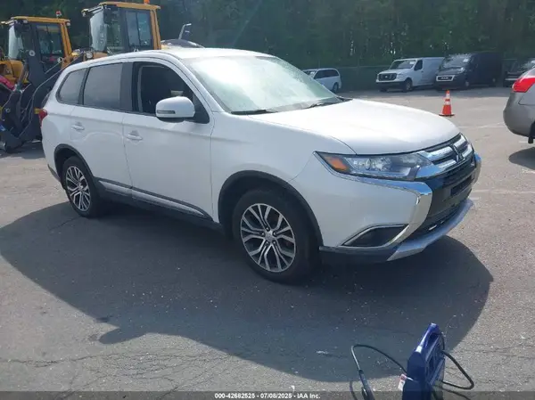 JA4AZ3A30GZ048604 2016 MITSUBISHI OUTLANDER - Image 1