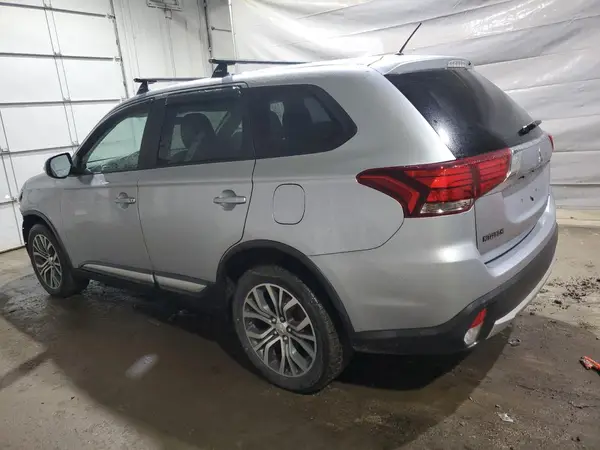 JA4AZ3A30GZ052992 2016 MITSUBISHI OUTLANDER - Image 2