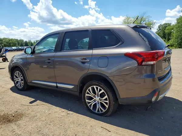 JA4AZ3A30GZ055097 2016 MITSUBISHI OUTLANDER - Image 2
