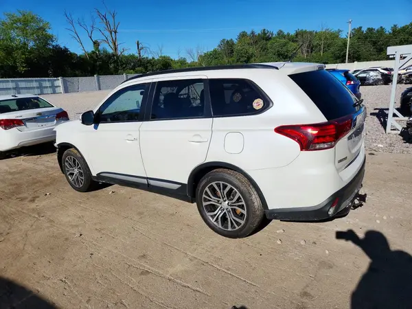 JA4AZ3A30GZ062261 2016 MITSUBISHI OUTLANDER - Image 2