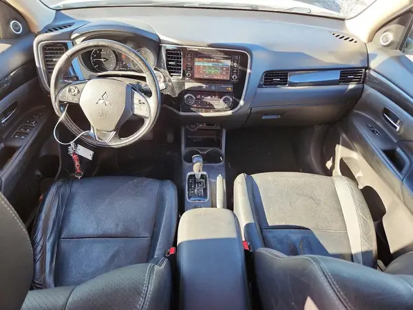 JA4AZ3A30GZ062261 2016 MITSUBISHI OUTLANDER - Image 8