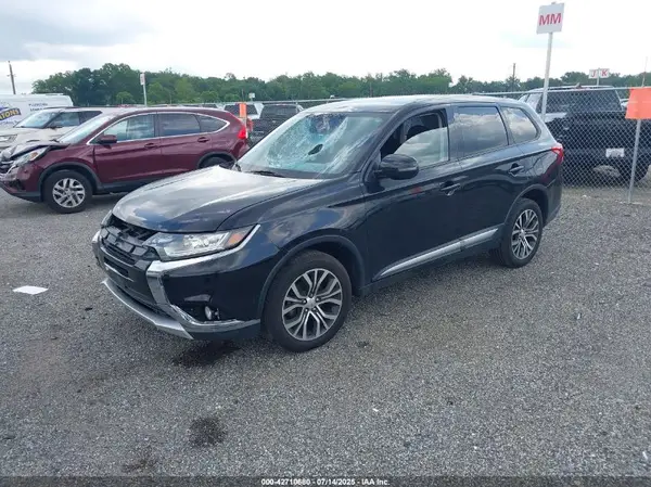 JA4AZ3A30HZ003020 2017 MITSUBISHI OUTLANDER - Image 2