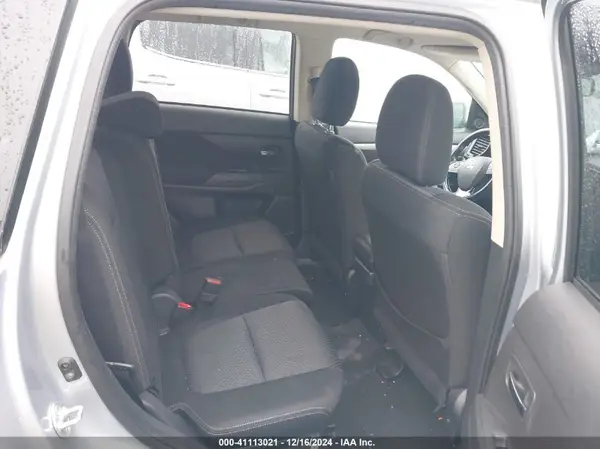 JA4AZ3A30HZ023106 2017 MITSUBISHI OUTLANDER - Image 8