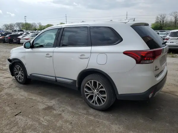 JA4AZ3A30HZ028841 2017 MITSUBISHI OUTLANDER - Image 2