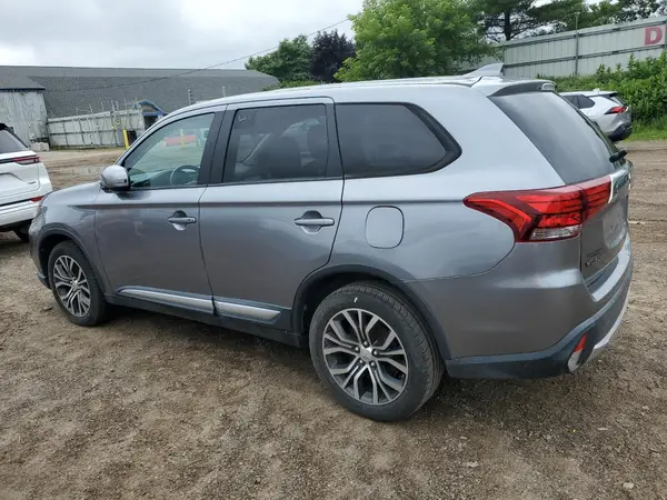 JA4AZ3A30HZ045252 2017 MITSUBISHI OUTLANDER - Image 2