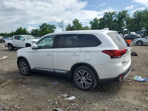 JA4AZ3A30HZ050404 2017 MITSUBISHI OUTLANDER - Image 2