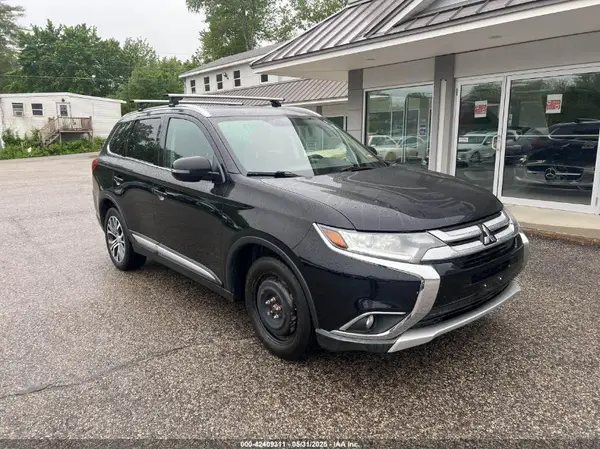 JA4AZ3A30HZ050662 2017 MITSUBISHI OUTLANDER - Image 1