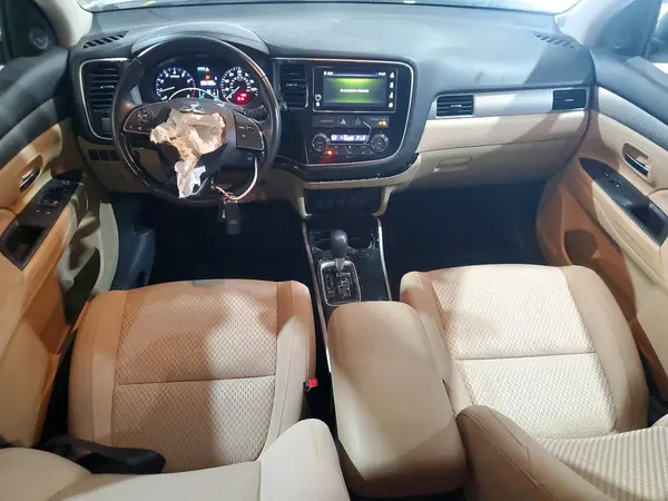 JA4AZ3A30HZ050855 2017 MITSUBISHI OUTLANDER - Image 8