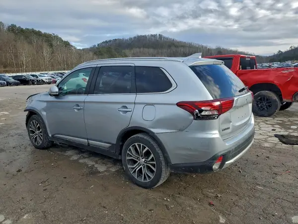 JA4AZ3A30HZ062343 2017 MITSUBISHI OUTLANDER - Image 2