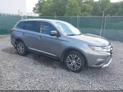 JA4AZ3A30JJ001224 2018 MITSUBISHI OUTLANDER
