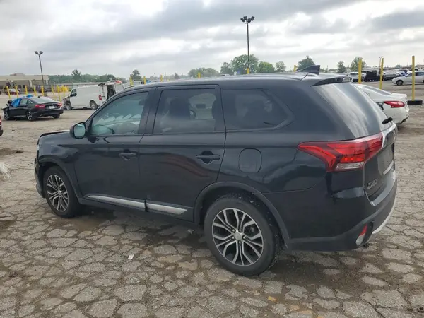JA4AZ3A30JJ005144 2018 MITSUBISHI OUTLANDER - Image 2