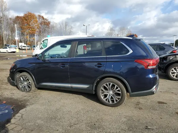 JA4AZ3A30JJ006052 2018 MITSUBISHI OUTLANDER - Image 2