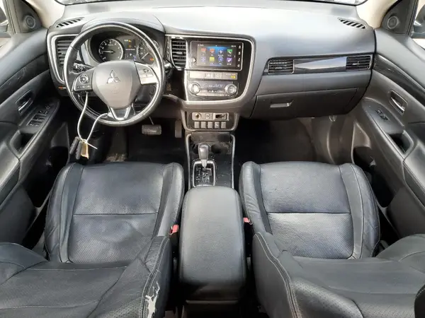 JA4AZ3A30JJ006052 2018 MITSUBISHI OUTLANDER - Image 8
