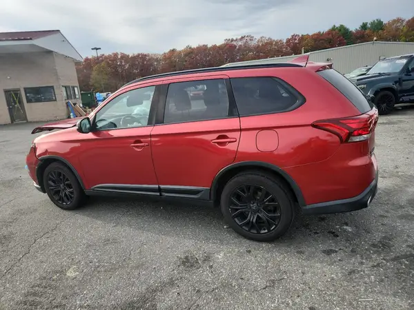JA4AZ3A30JZ033186 2018 MITSUBISHI OUTLANDER - Image 2