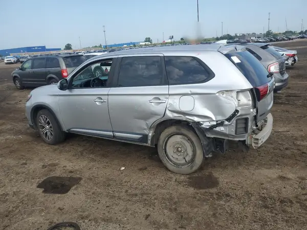 JA4AZ3A30JZ038498 2018 MITSUBISHI OUTLANDER - Image 2