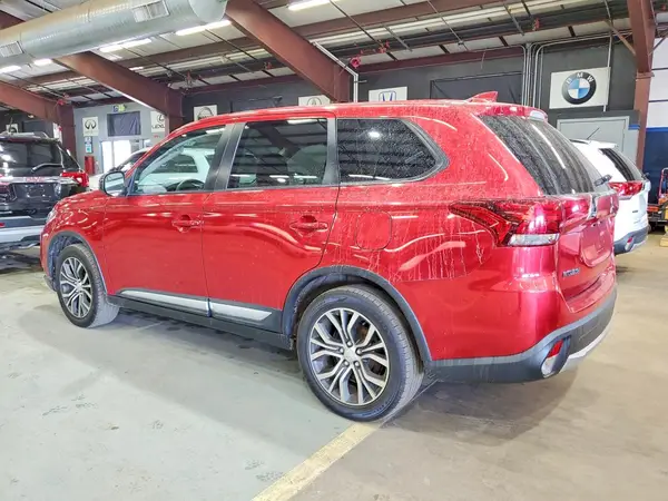 JA4AZ3A30JZ041434 2018 MITSUBISHI OUTLANDER - Image 2