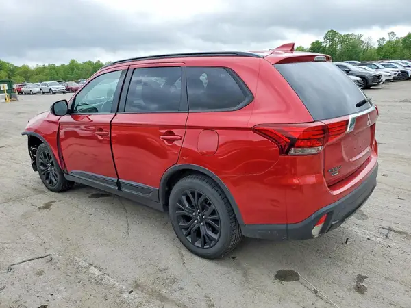JA4AZ3A30JZ044527 2018 MITSUBISHI OUTLANDER - Image 2