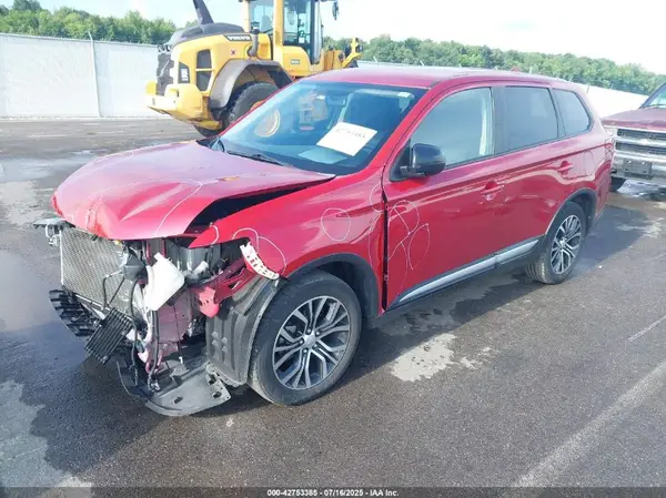 JA4AZ3A30JZ059514 2018 MITSUBISHI OUTLANDER - Image 2