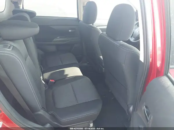 JA4AZ3A30JZ059514 2018 MITSUBISHI OUTLANDER - Image 8