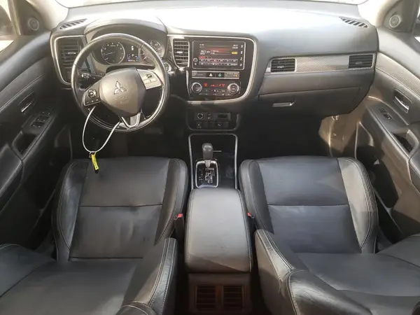 JA4AZ3A30KJ001063 2019 MITSUBISHI OUTLANDER - Image 8