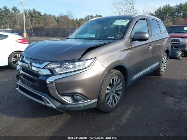 JA4AZ3A30KZ003221 2019 MITSUBISHI OUTLANDER - Image 2