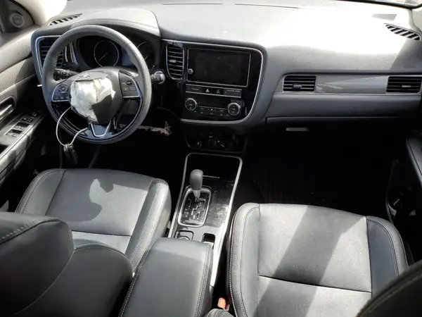 JA4AZ3A30KZ006331 2019 MITSUBISHI OUTLANDER - Image 8