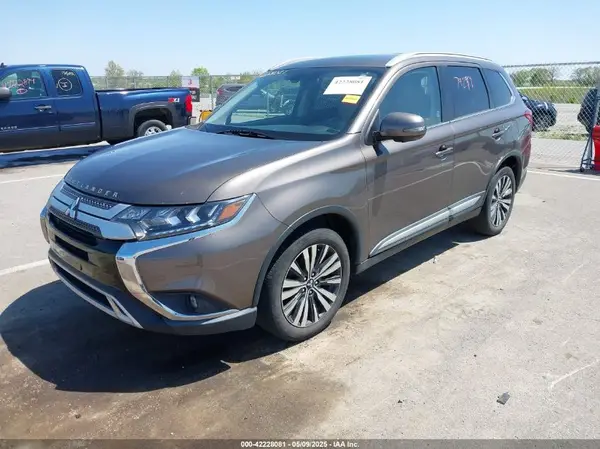 JA4AZ3A30KZ008337 2019 MITSUBISHI OUTLANDER - Image 2