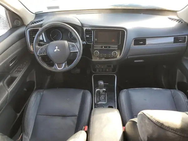 JA4AZ3A30KZ017877 2019 MITSUBISHI OUTLANDER - Image 8