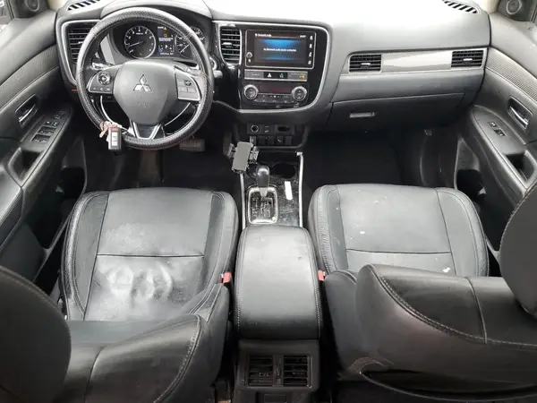 JA4AZ3A30KZ027065 2019 MITSUBISHI OUTLANDER - Image 8