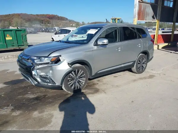 JA4AZ3A30KZ027664 2019 MITSUBISHI OUTLANDER - Image 2