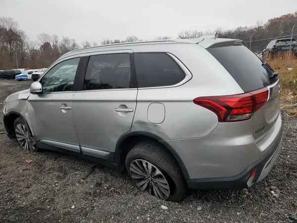 JA4AZ3A30KZ027941 2019 MITSUBISHI OUTLANDER - Image 2