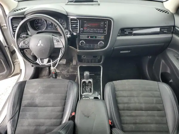 JA4AZ3A30KZ029561 2019 MITSUBISHI OUTLANDER - Image 8