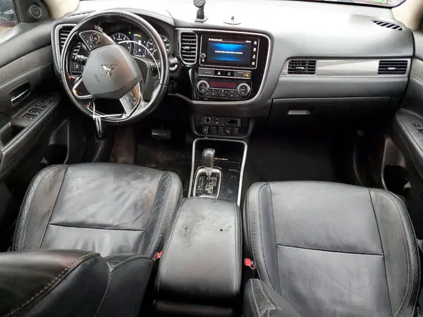 JA4AZ3A30KZ039202 2019 MITSUBISHI OUTLANDER - Image 8