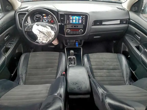 JA4AZ3A30KZ042696 2019 MITSUBISHI OUTLANDER - Image 8