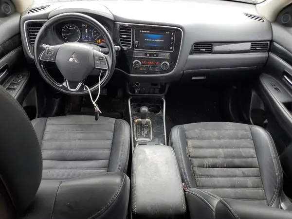 JA4AZ3A30KZ043945 2019 MITSUBISHI OUTLANDER - Image 8