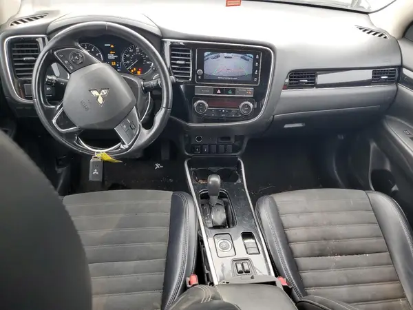 JA4AZ3A30KZ044870 2019 MITSUBISHI OUTLANDER - Image 8
