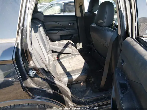JA4AZ3A30KZ045372 2019 MITSUBISHI OUTLANDER - Image 8