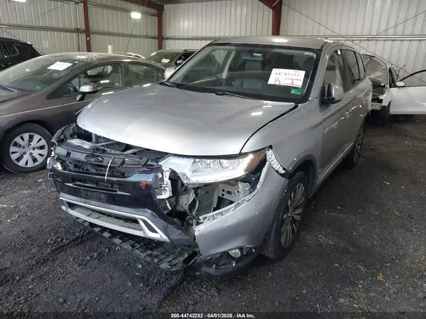 JA4AZ3A30KZ045842 2019 MITSUBISHI OUTLANDER - Image 2