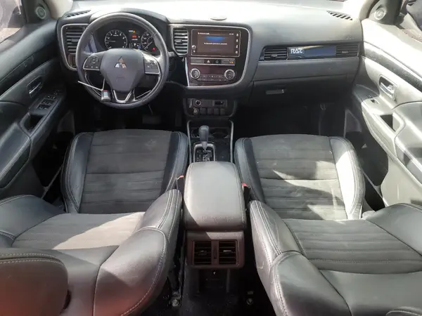 JA4AZ3A30KZ046876 2019 MITSUBISHI OUTLANDER - Image 8