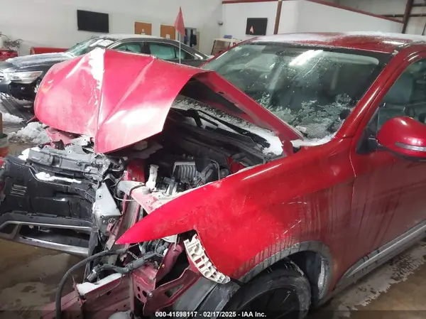JA4AZ3A30KZ050278 2019 MITSUBISHI OUTLANDER - Image 2