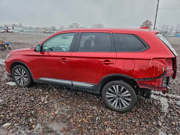 JA4AZ3A30KZ055643 2019 MITSUBISHI OUTLANDER - Image 2