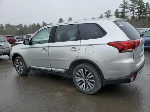 JA4AZ3A30LZ004936 2020 MITSUBISHI OUTLANDER - Image 2