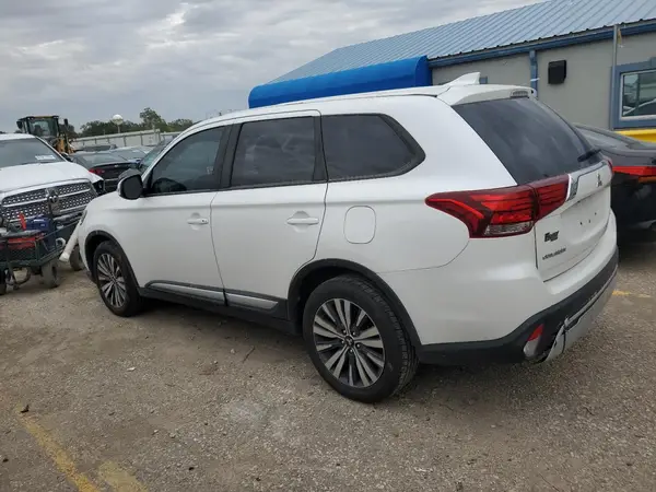 JA4AZ3A30LZ017962 2020 MITSUBISHI OUTLANDER - Image 2