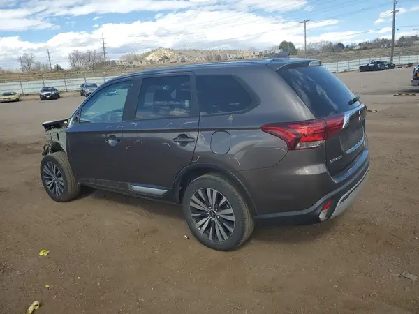 JA4AZ3A30LZ018318 2020 MITSUBISHI OUTLANDER - Image 2