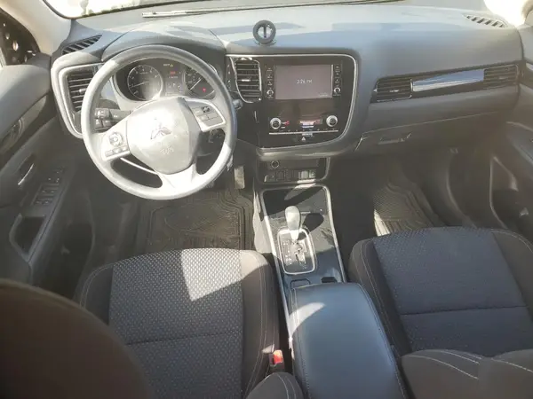 JA4AZ3A30LZ018318 2020 MITSUBISHI OUTLANDER - Image 8