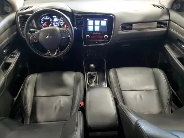 JA4AZ3A30LZ019307 2020 MITSUBISHI OUTLANDER - Image 8